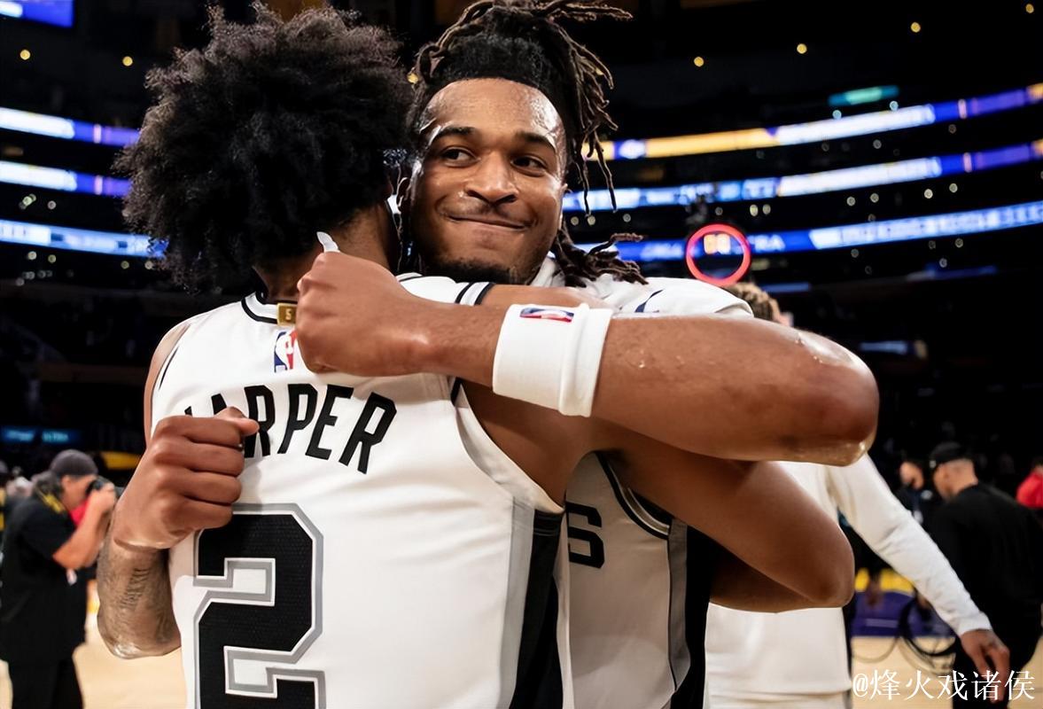 NBA杯半决赛12月14日开战：尼克斯VS魔术 马刺VS雷霆